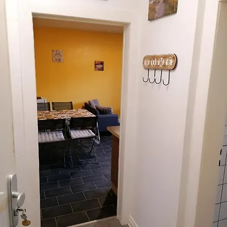 Appartement Mit Zwei Einzelbetten- Zwei Schlafzimmer -monteurswohnung - Fur Dienstreisende - Zentral An Der A1 Und 59