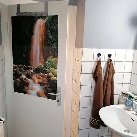 Appartement Mit Zwei Einzelbetten- Zwei Schlafzimmer -monteurswohnung - Fur Dienstreisende - Zentral An Der A1 Und 59 *